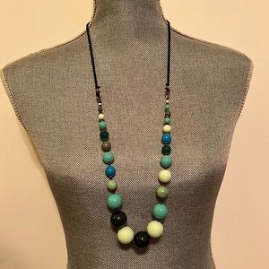 Semiprecious turquoise & glass graduated beaded necklace w/ fabric tie back